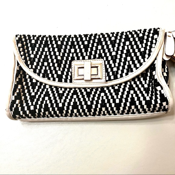 Melie Bianca Black White Weave Clutch B#30 - Picture 2 of 15